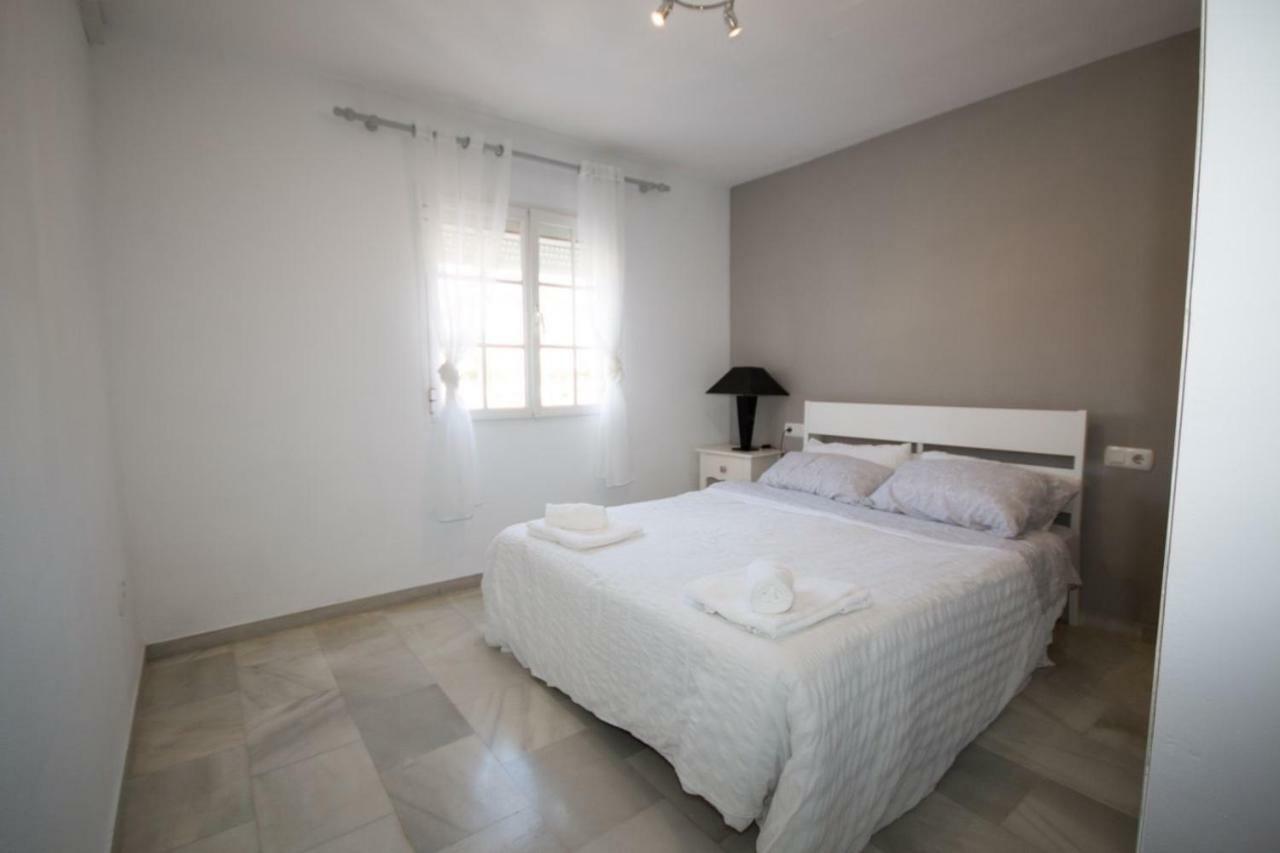 Puerto De La Duquesa Beach Apartment Castillo de Sabinillas Exterior foto